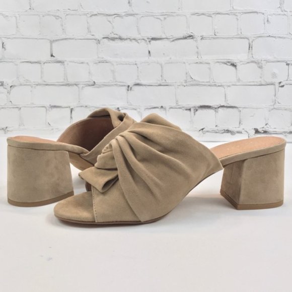 Halogen Farrah Taupe Suede Sandal Size 8.5 - Picture 5 of 11